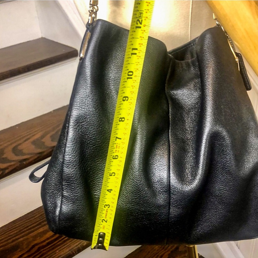 COACH Madison Phoebe Black Tumbled Leather Shoulder Bag Navy Lined 3-Sections - Picture 14 of 17